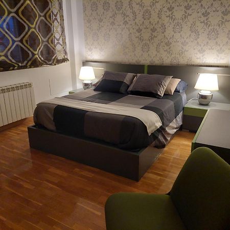 Villa Tiviti Oviedo Luaran gambar