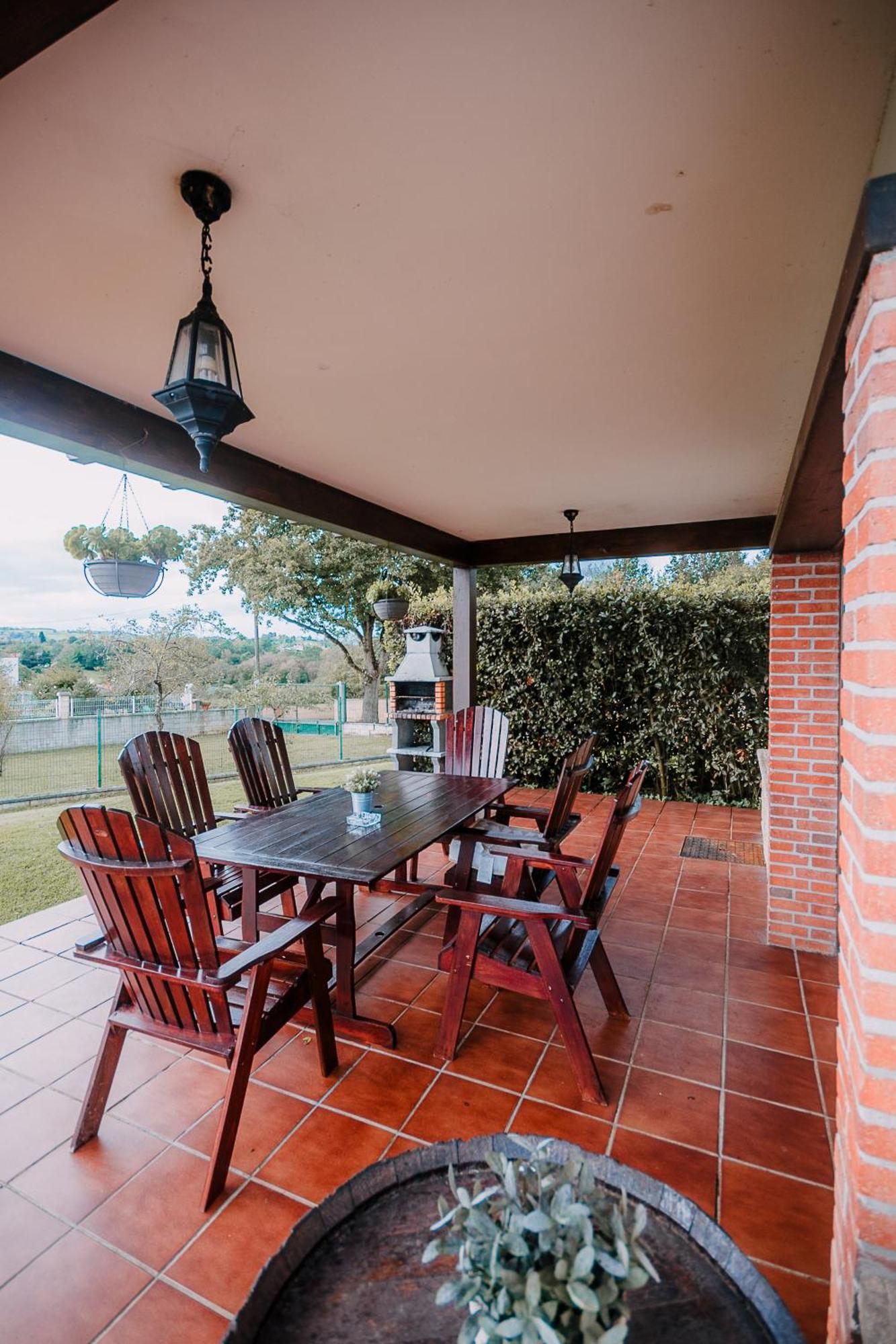 Villa Tiviti Oviedo Luaran gambar