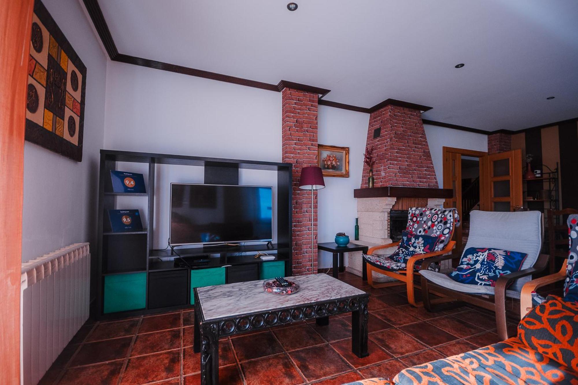 Villa Tiviti Oviedo Luaran gambar