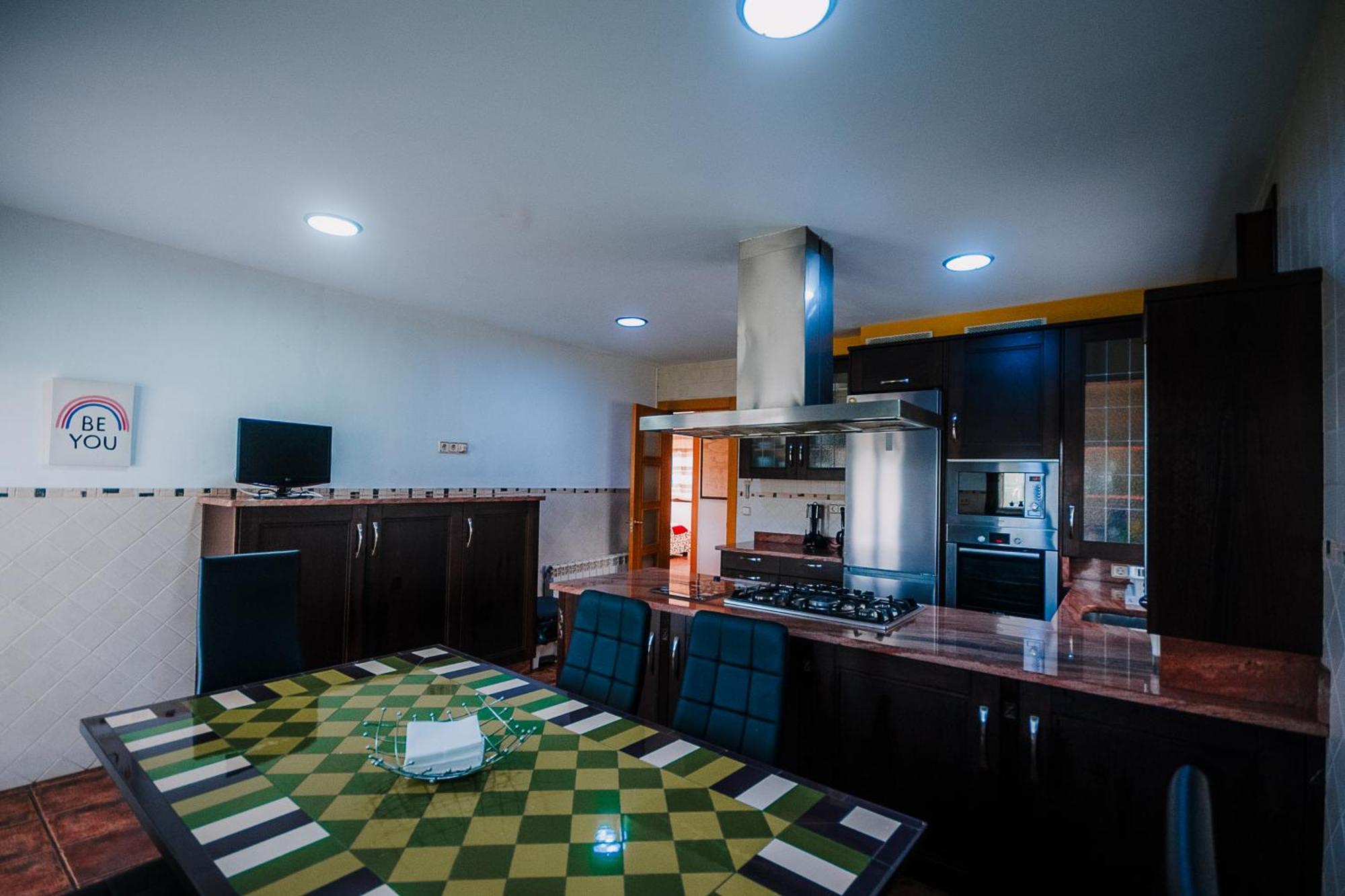 Villa Tiviti Oviedo Luaran gambar
