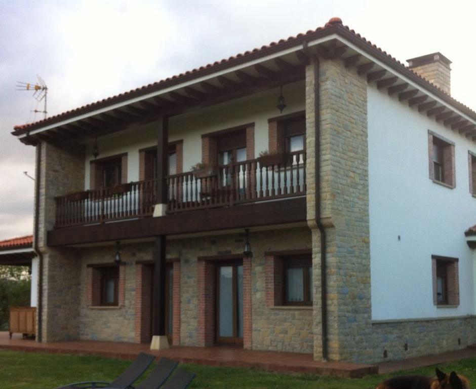 Villa Tiviti Oviedo Luaran gambar